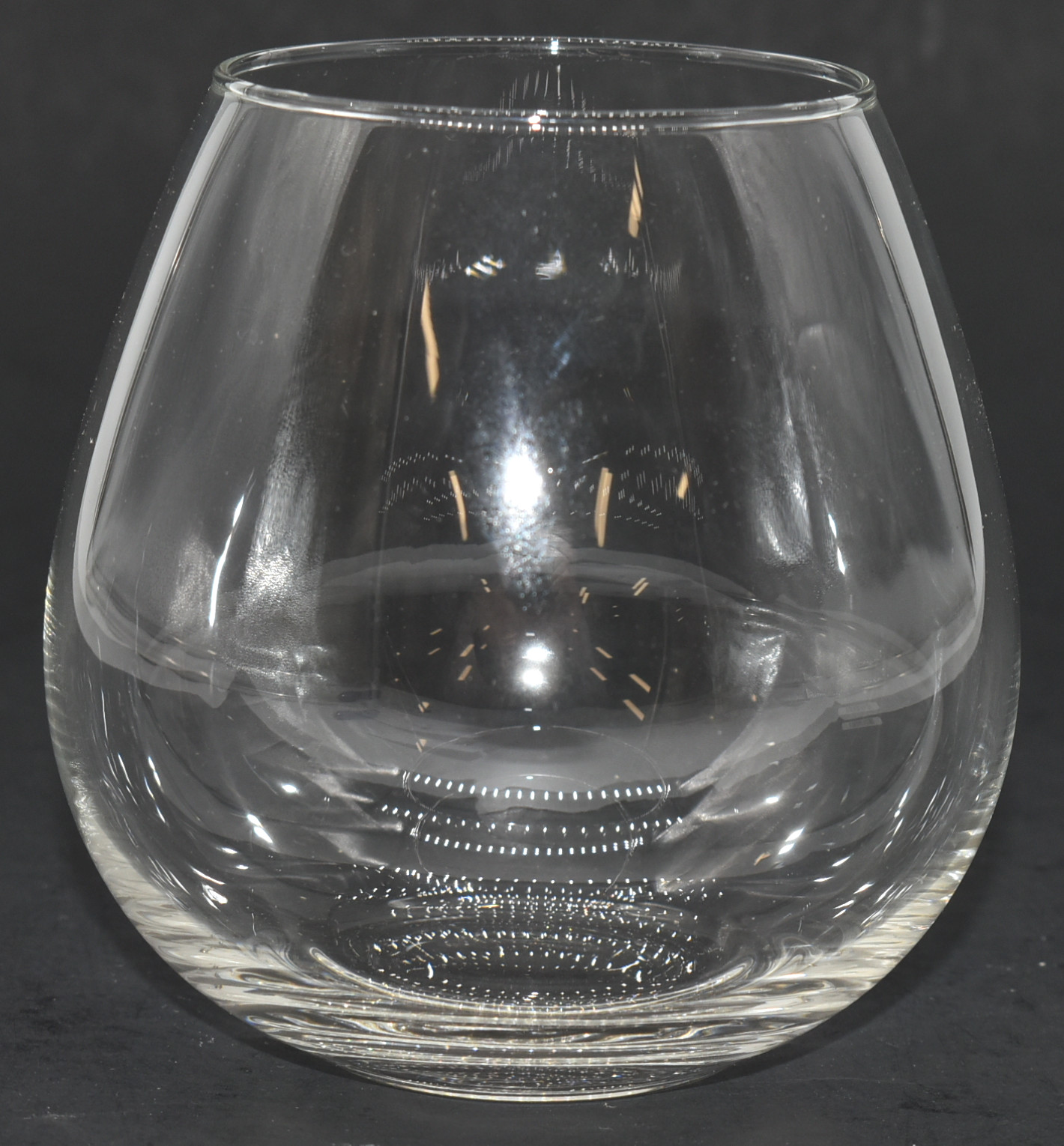 WINE GLASS 15.9OZ STEMLESS RONDA