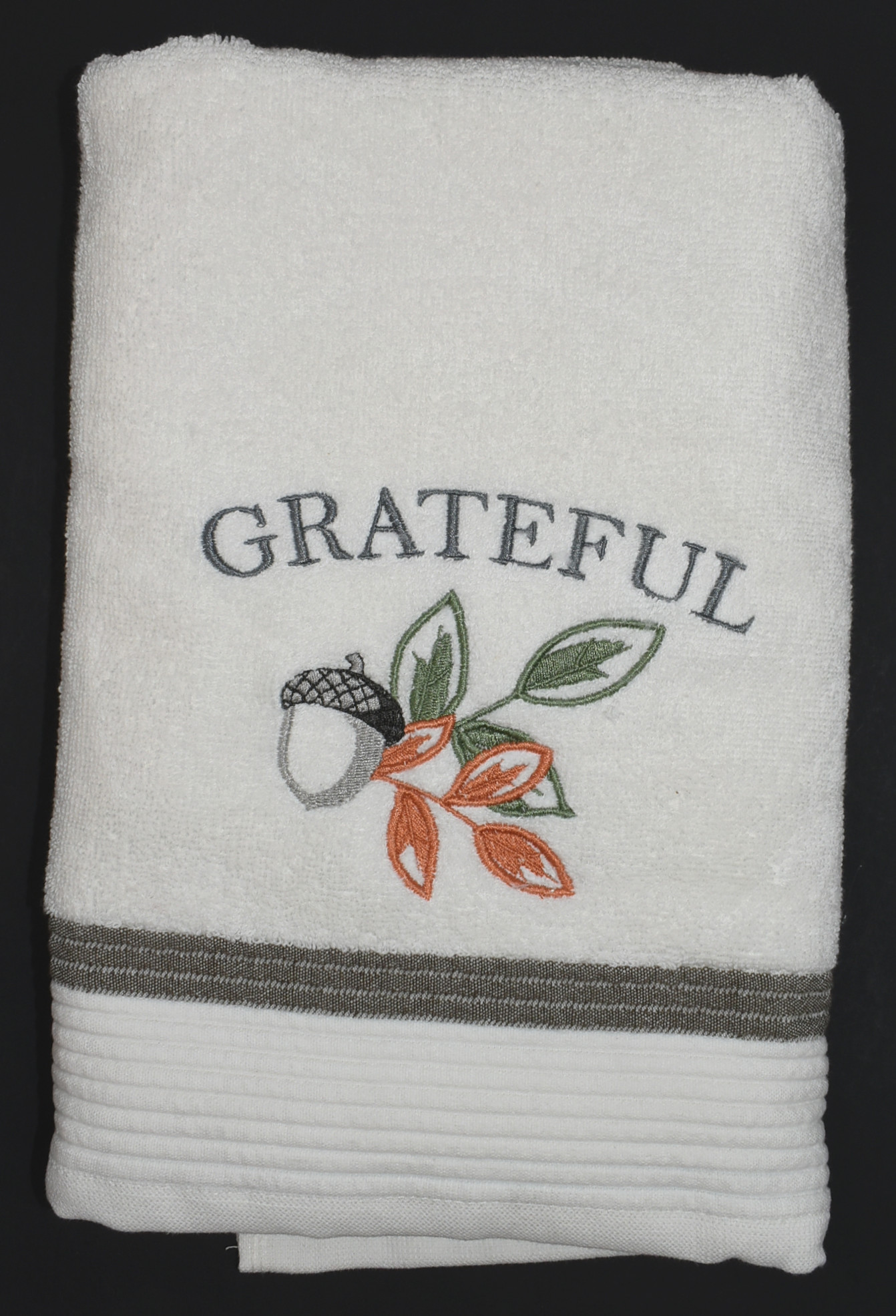 TOWEL,  BATH,  WHITE, EMBROIDERED NATURES HARVEST