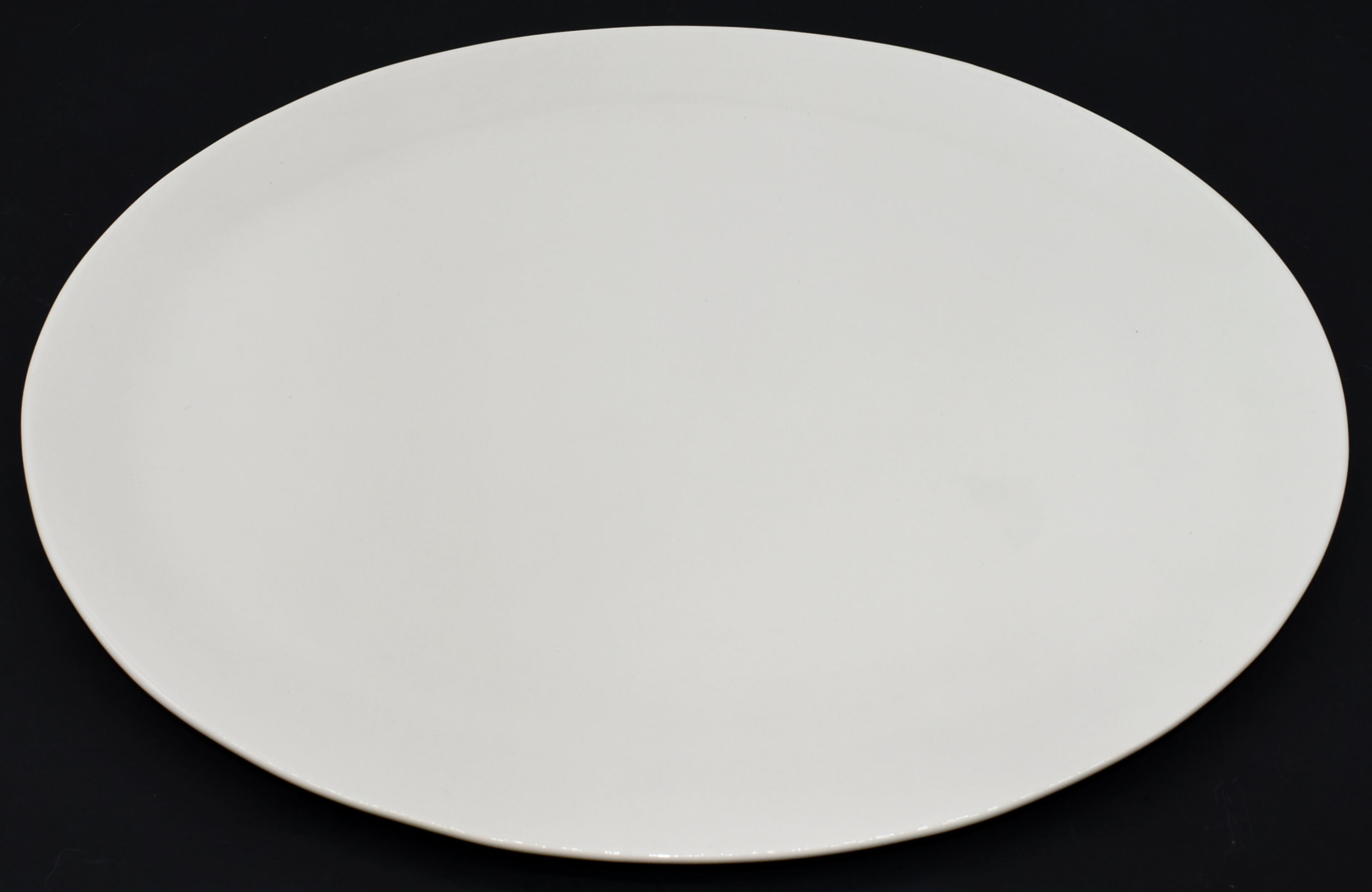 PLATTER, OVAL, 15.5IN, GLAZED FOOT